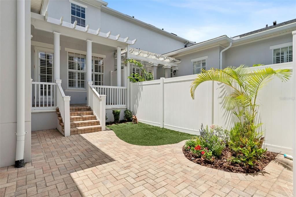 For Sale: $875,000 (3 beds, 2 baths, 2667 Square Feet)