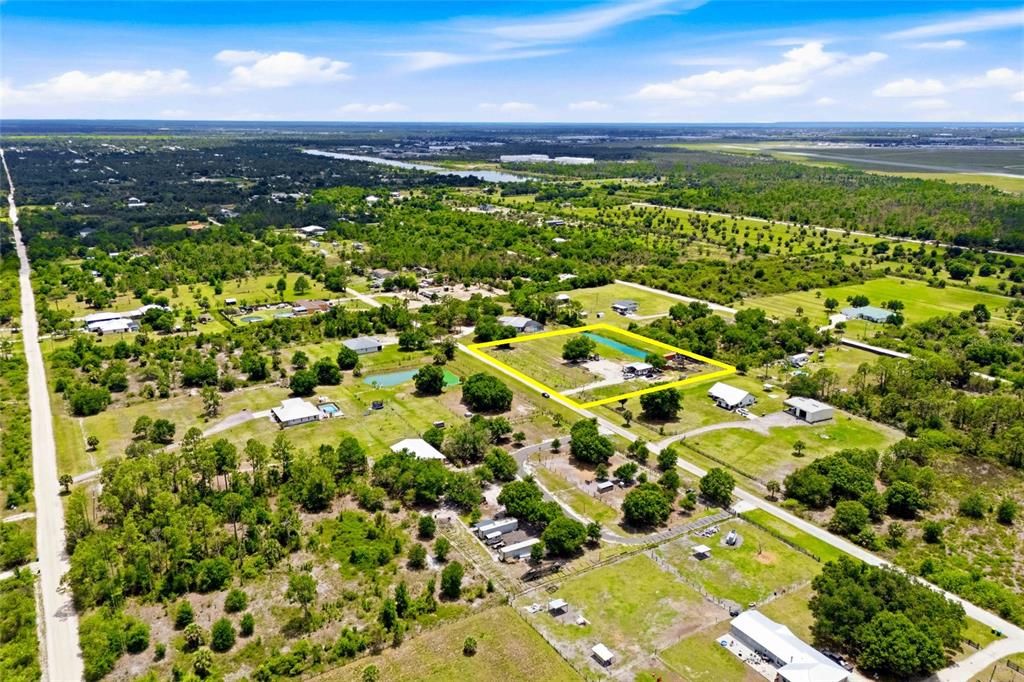 На продажу: $265,000 (2.50 acres)