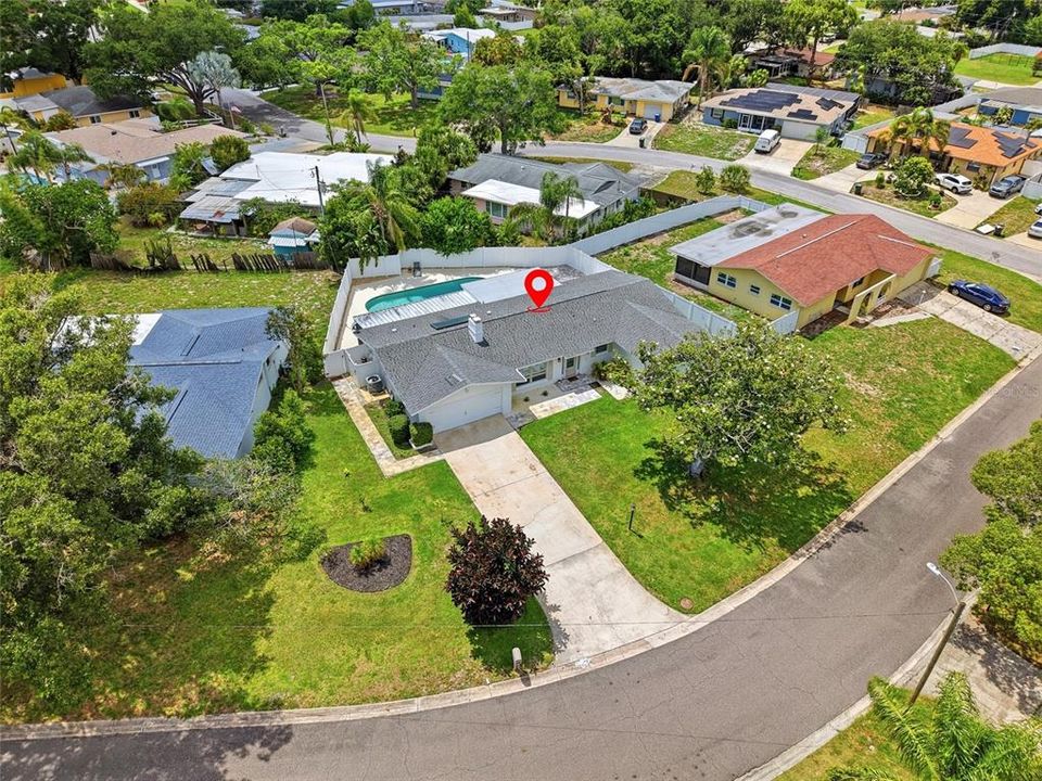 For Sale: $575,000 (3 beds, 3 baths, 1657 Square Feet)