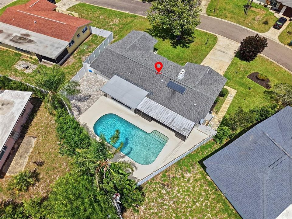 For Sale: $575,000 (3 beds, 3 baths, 1657 Square Feet)
