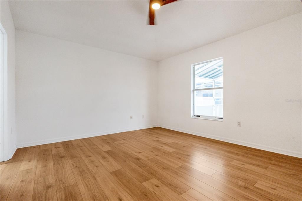 На продажу: $434,999 (4 спален, 3 ванн, 1679 Квадратных фут)