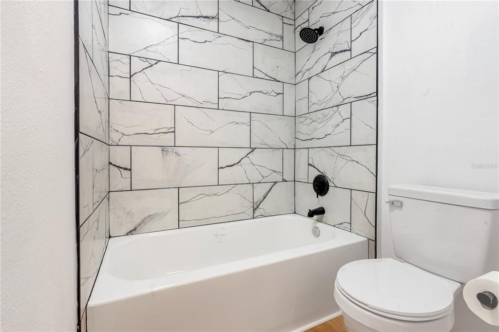 На продажу: $434,999 (4 спален, 3 ванн, 1679 Квадратных фут)