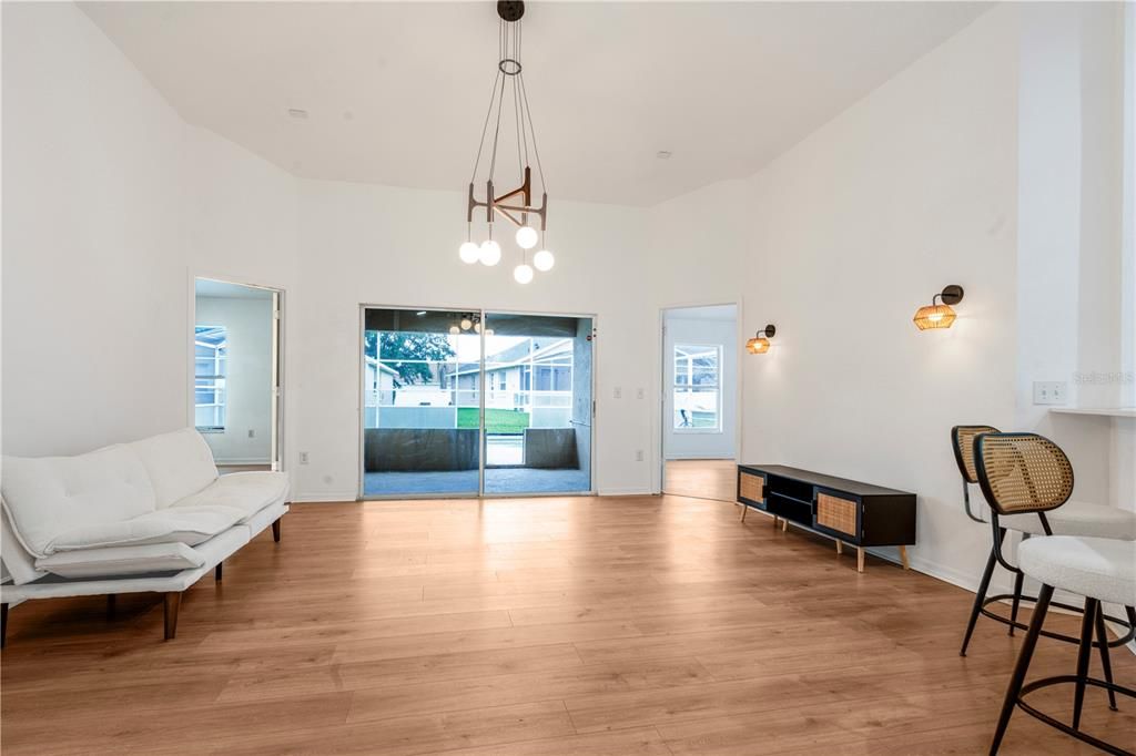 На продажу: $434,999 (4 спален, 3 ванн, 1679 Квадратных фут)