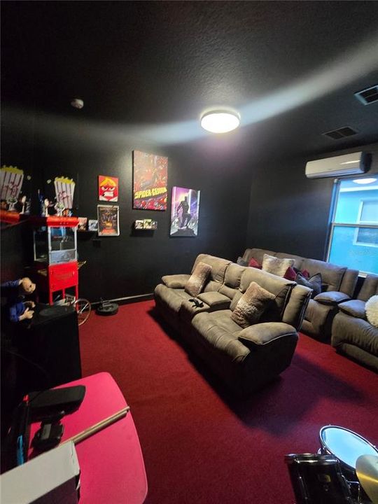 En Renta: $2,999 (5 camas, 3 baños, 3221 Pies cuadrados)