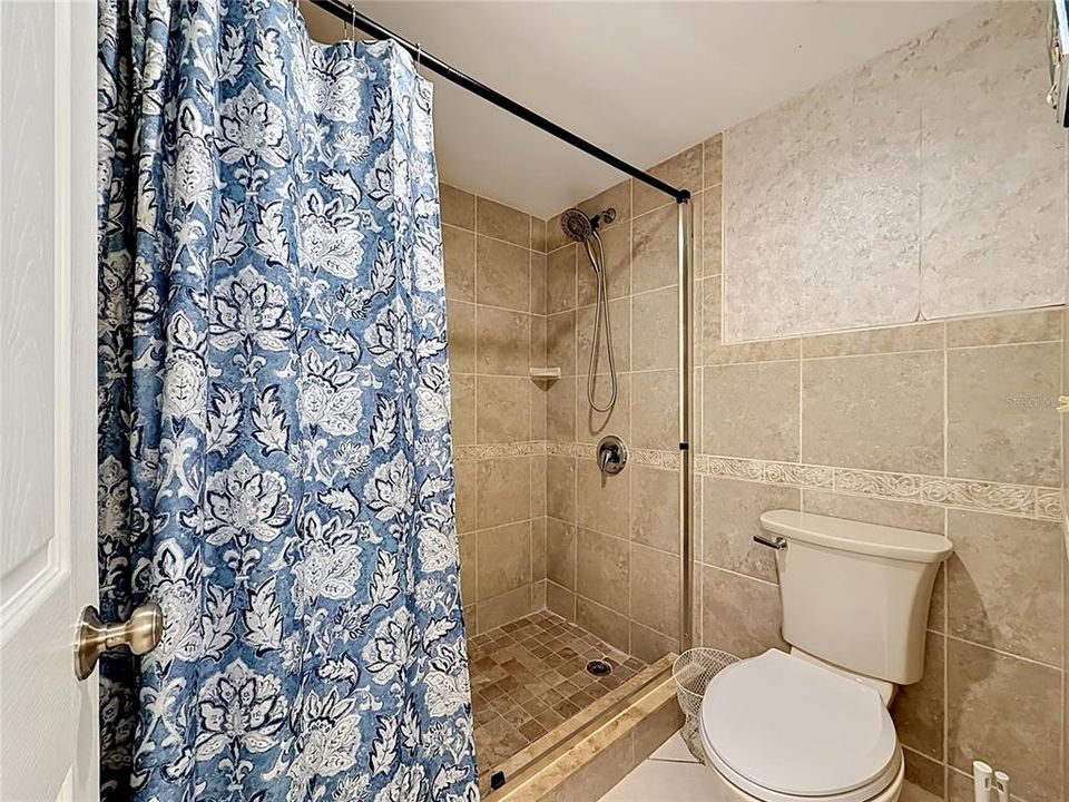 En Venta: $875,000 (3 camas, 2 baños, 1435 Pies cuadrados)