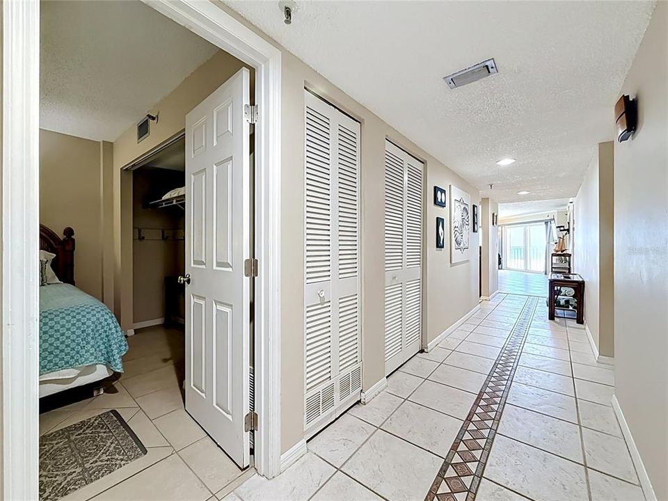 En Venta: $875,000 (3 camas, 2 baños, 1435 Pies cuadrados)