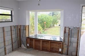 Active With Contract: $315,000 (3 beds, 2 baths, 1755 Square Feet)