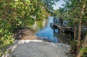 Active With Contract: $315,000 (3 beds, 2 baths, 1755 Square Feet)