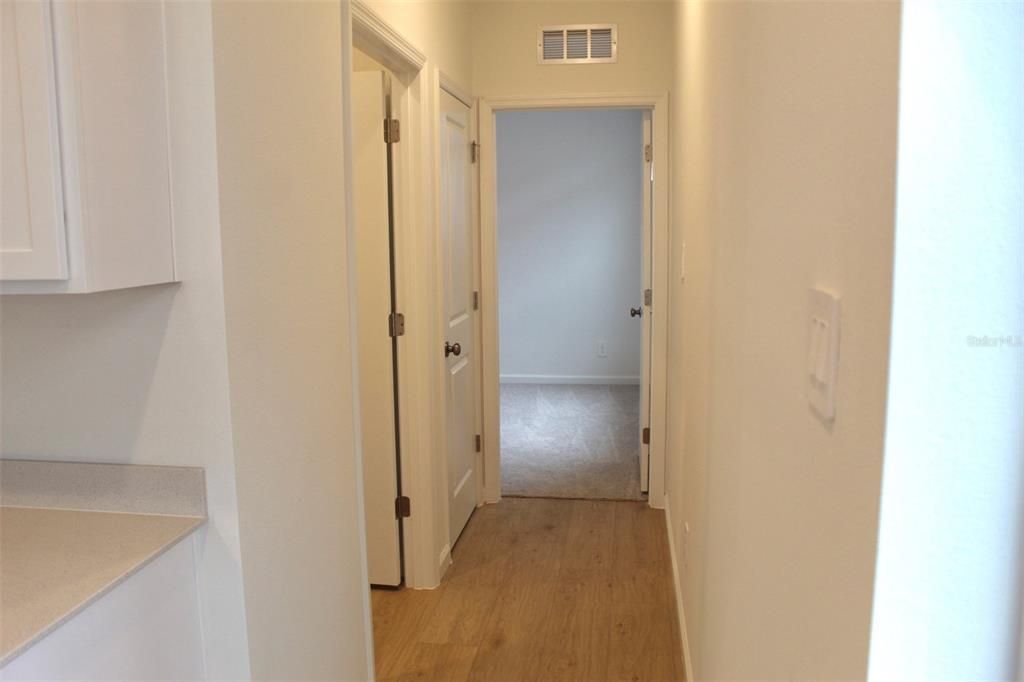 For Rent: $1,450 (1 beds, 1 baths, 2366 Square Feet)