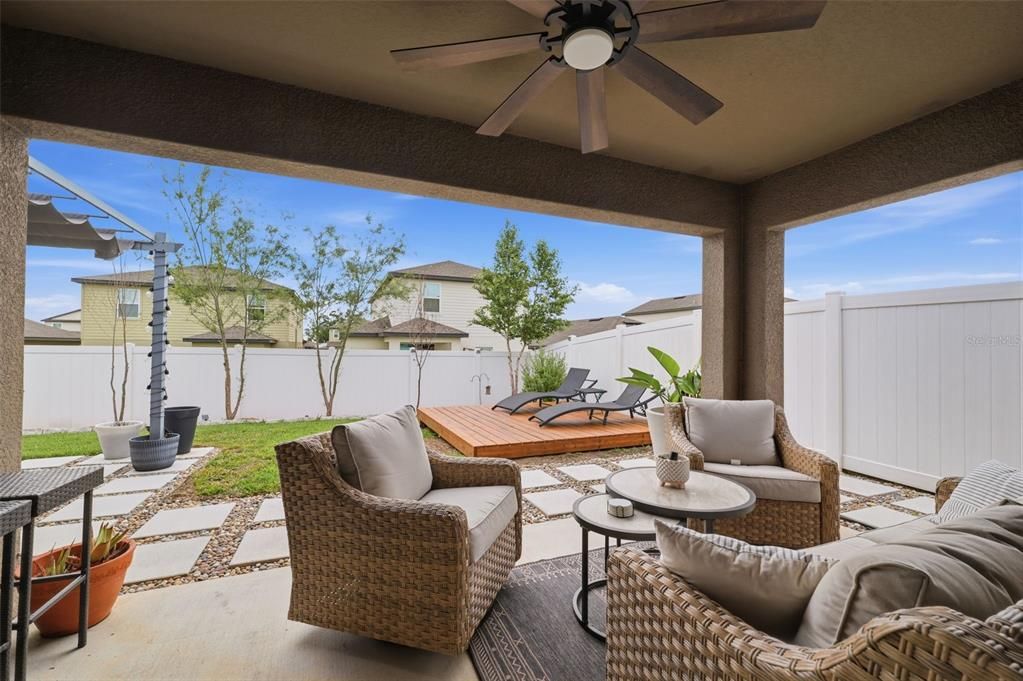 For Sale: $325,000 (3 beds, 2 baths, 1459 Square Feet)