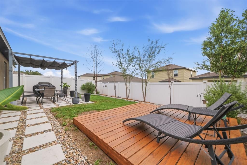 For Sale: $325,000 (3 beds, 2 baths, 1459 Square Feet)