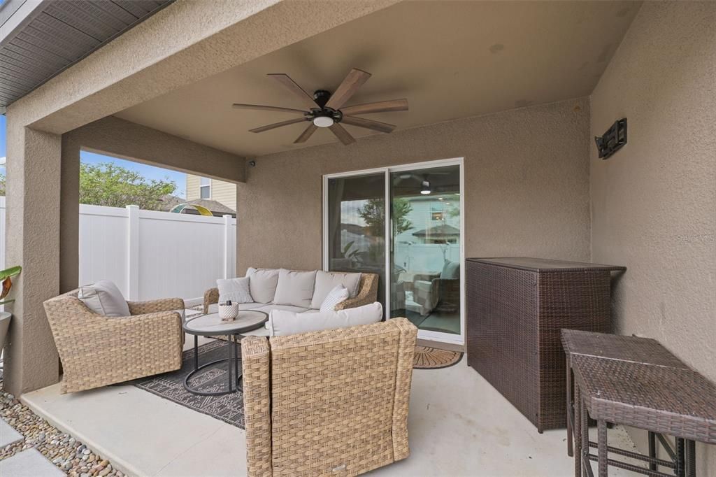 For Sale: $325,000 (3 beds, 2 baths, 1459 Square Feet)