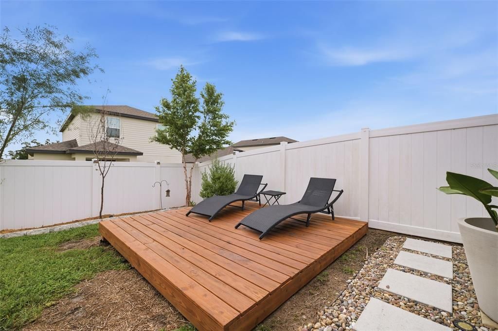 For Sale: $325,000 (3 beds, 2 baths, 1459 Square Feet)