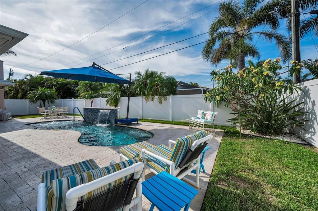 For Sale: $900,000 (3 beds, 2 baths, 1955 Square Feet)