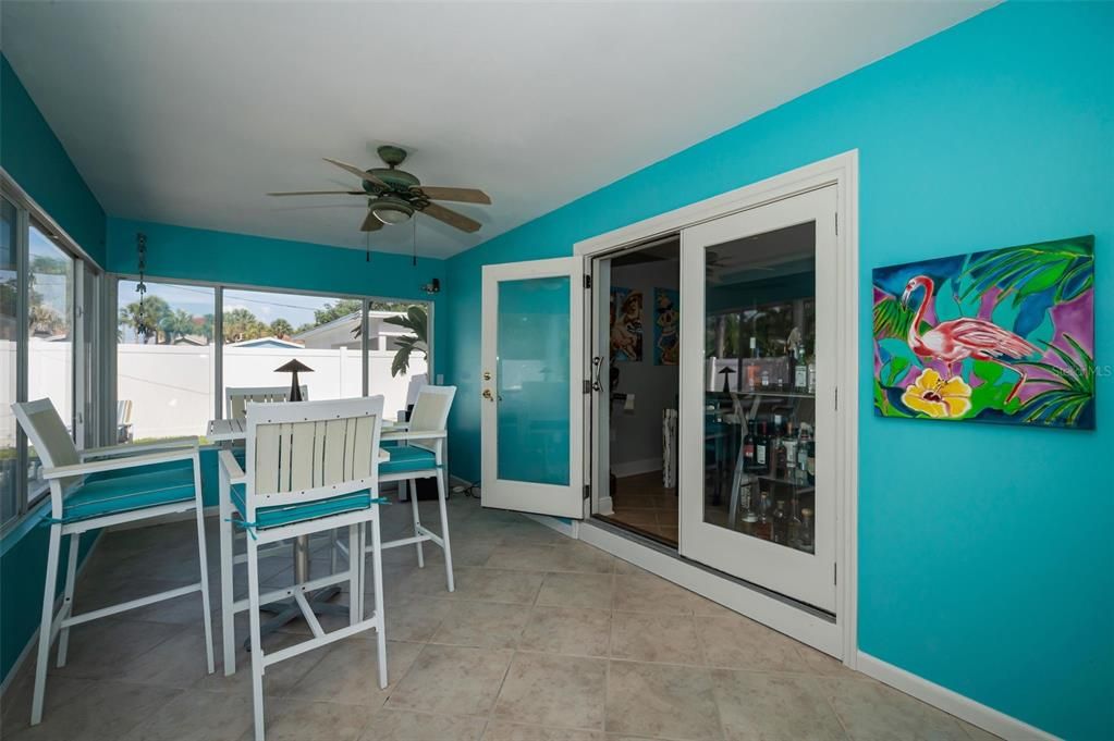 For Sale: $900,000 (3 beds, 2 baths, 1955 Square Feet)