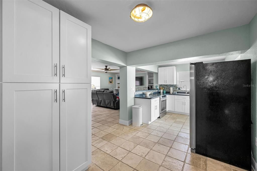 For Sale: $900,000 (3 beds, 2 baths, 1955 Square Feet)