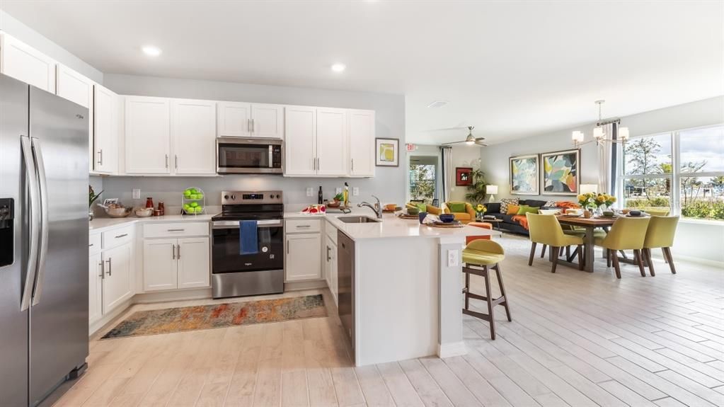 For Sale: $283,985 (3 beds, 2 baths, 1543 Square Feet)