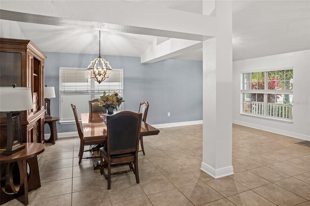 Active With Contract: $377,000 (3 beds, 2 baths, 2217 Square Feet)