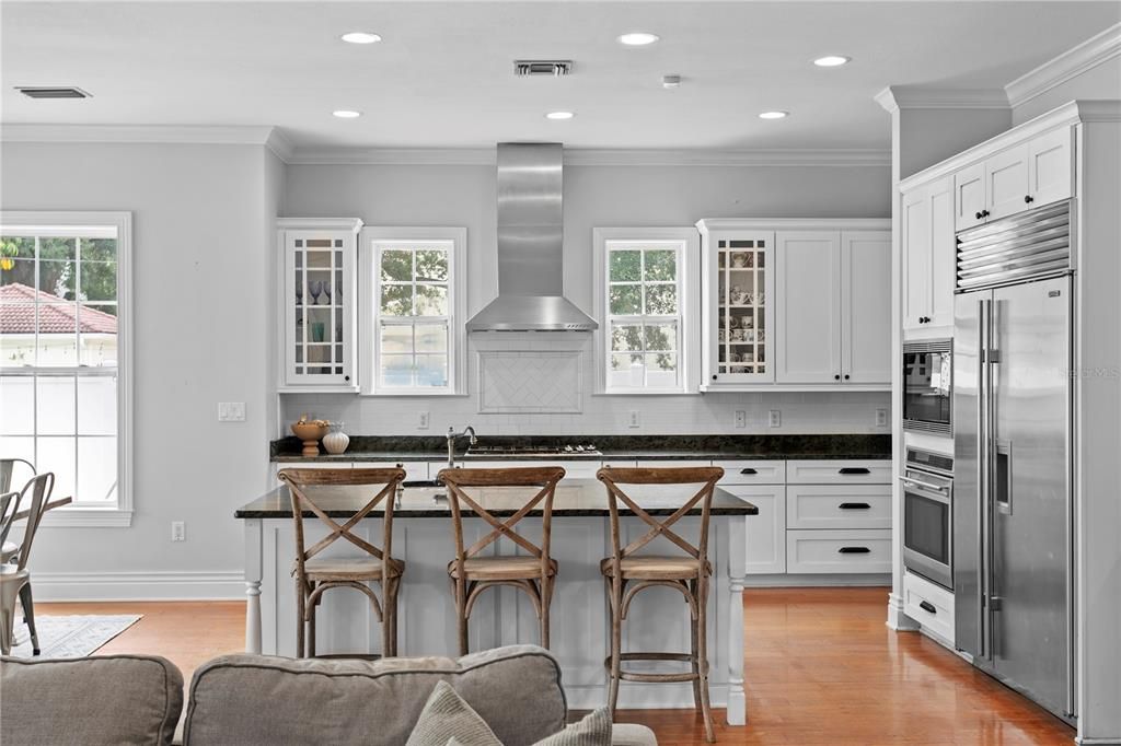 For Sale: $1,595,000 (5 beds, 4 baths, 3389 Square Feet)