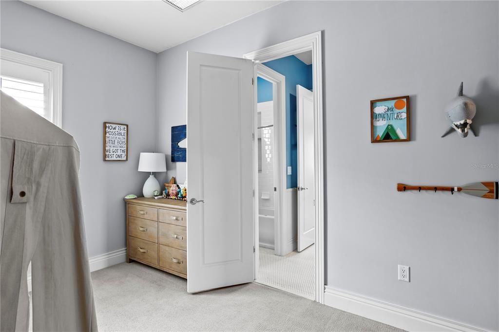 For Sale: $1,595,000 (5 beds, 4 baths, 3389 Square Feet)