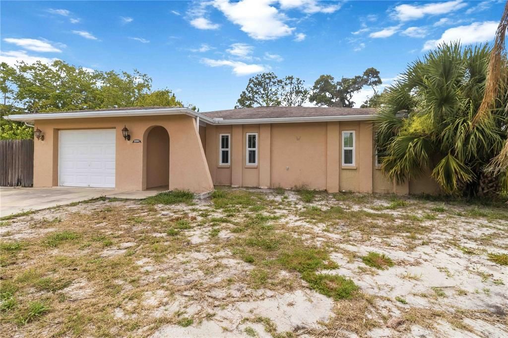 For Sale: $270,000 (3 beds, 2 baths, 1824 Square Feet)