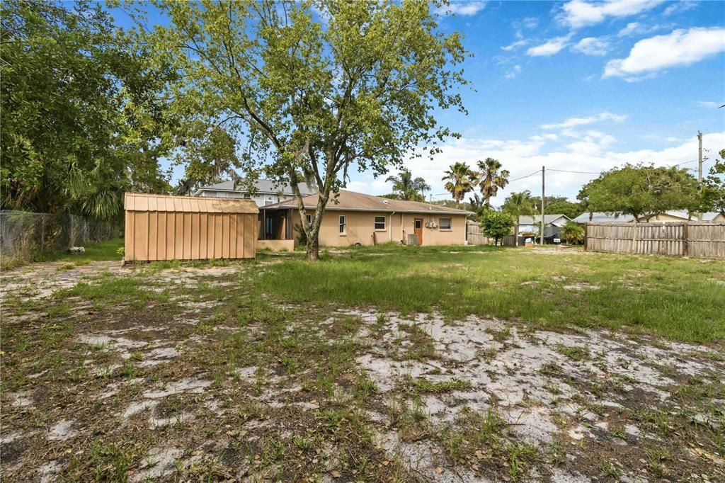 For Sale: $270,000 (3 beds, 2 baths, 1824 Square Feet)