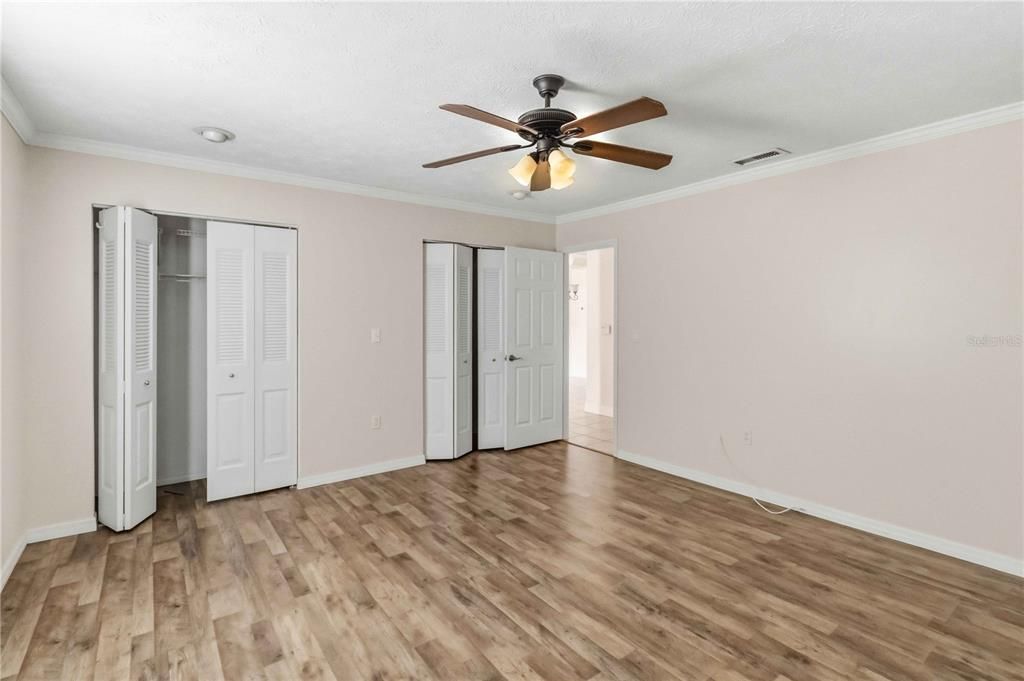 For Sale: $270,000 (3 beds, 2 baths, 1824 Square Feet)