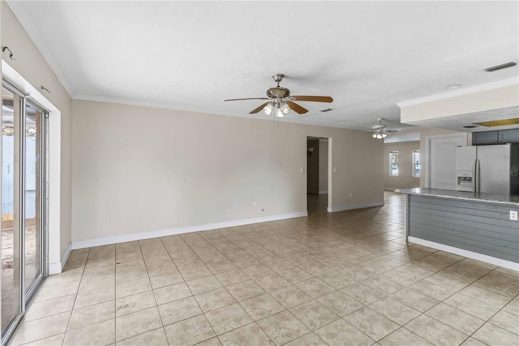 For Sale: $270,000 (3 beds, 2 baths, 1824 Square Feet)