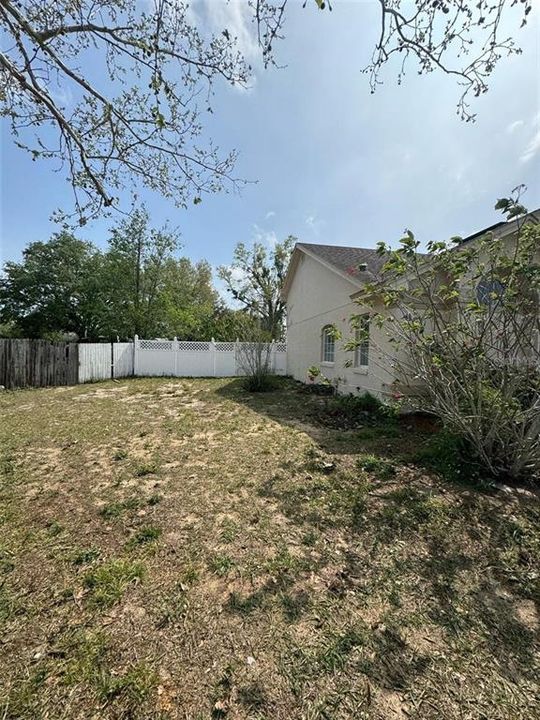 For Rent: $2,500 (3 beds, 2 baths, 1730 Square Feet)