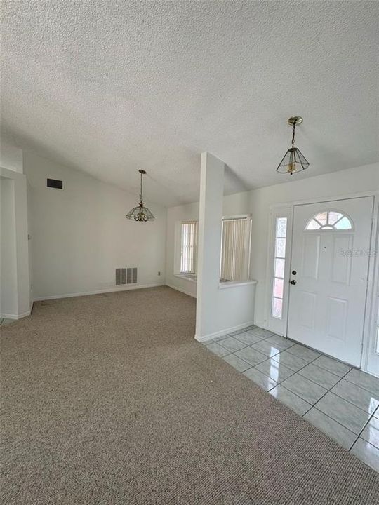For Rent: $2,500 (3 beds, 2 baths, 1730 Square Feet)