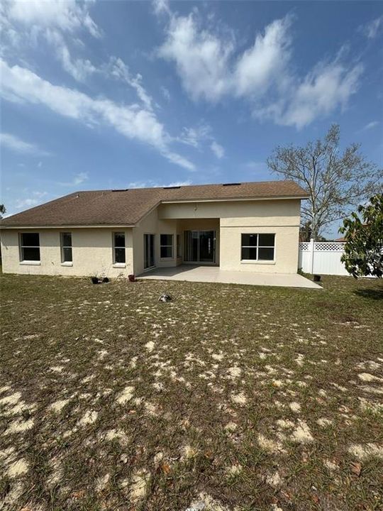For Rent: $2,500 (3 beds, 2 baths, 1730 Square Feet)