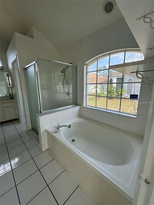 For Rent: $2,500 (3 beds, 2 baths, 1730 Square Feet)