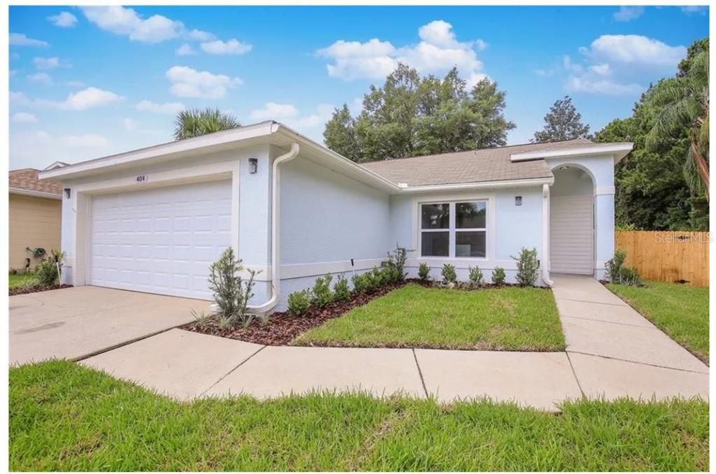 For Rent: $2,400 (3 beds, 2 baths, 1406 Square Feet)