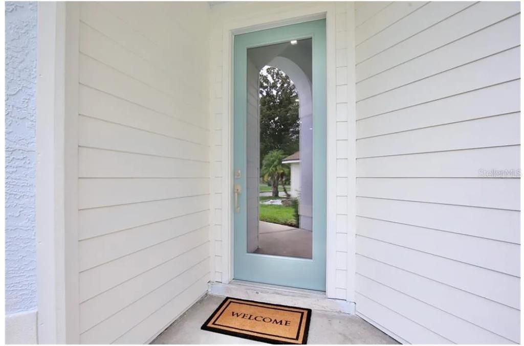 For Rent: $2,400 (3 beds, 2 baths, 1406 Square Feet)