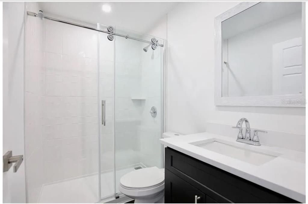 For Rent: $2,400 (3 beds, 2 baths, 1406 Square Feet)