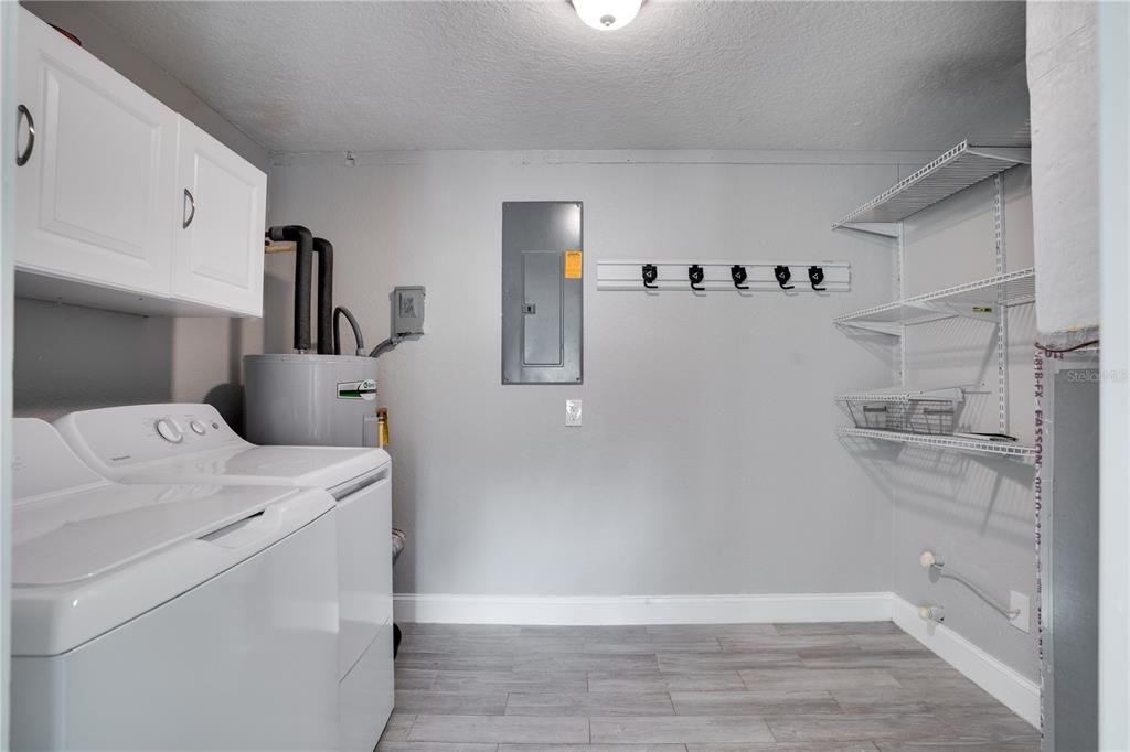 En Venta: $539,000 (4 camas, 3 baños, 2054 Pies cuadrados)