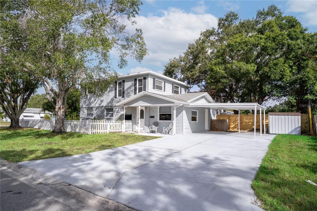 En Venta: $539,000 (4 camas, 3 baños, 2054 Pies cuadrados)