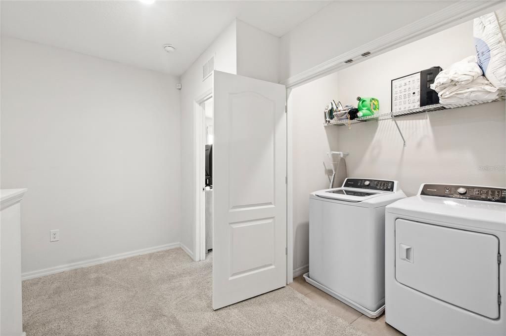 En Venta: $289,000 (3 camas, 3 baños, 1507 Pies cuadrados)