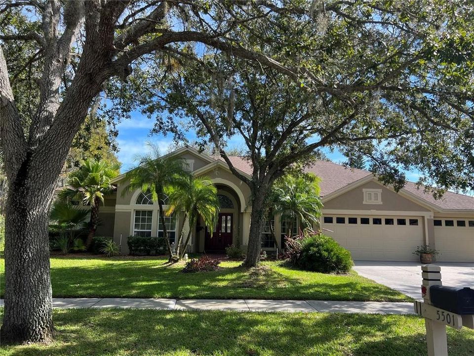 Recently Rented: $4,635 (4 beds, 3 baths, 2871 Square Feet)