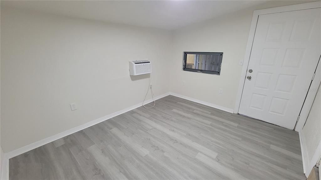 For Rent: $2,099 (3 beds, 2 baths, 852 Square Feet)