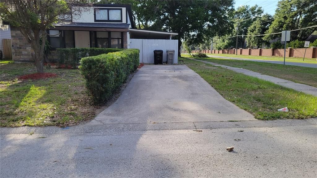 For Rent: $2,099 (3 beds, 2 baths, 852 Square Feet)