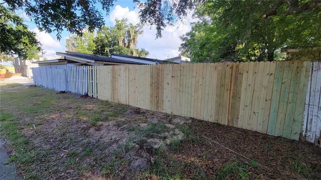 For Rent: $2,099 (3 beds, 2 baths, 852 Square Feet)