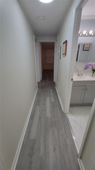 For Rent: $2,099 (3 beds, 2 baths, 852 Square Feet)