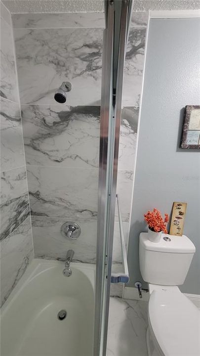For Rent: $2,099 (3 beds, 2 baths, 852 Square Feet)