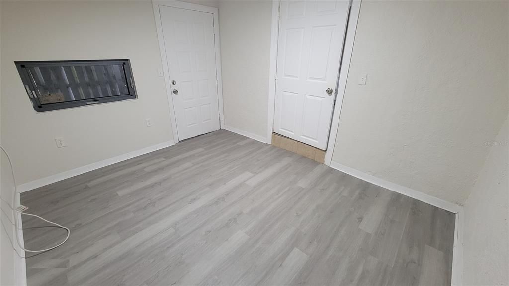 For Rent: $2,099 (3 beds, 2 baths, 852 Square Feet)