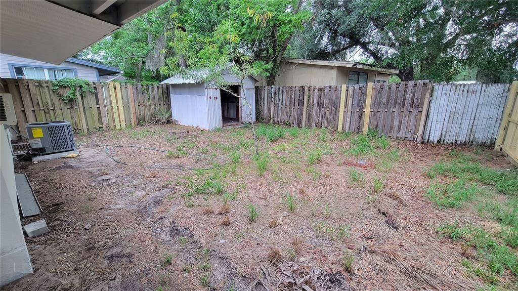 For Rent: $2,099 (3 beds, 2 baths, 852 Square Feet)