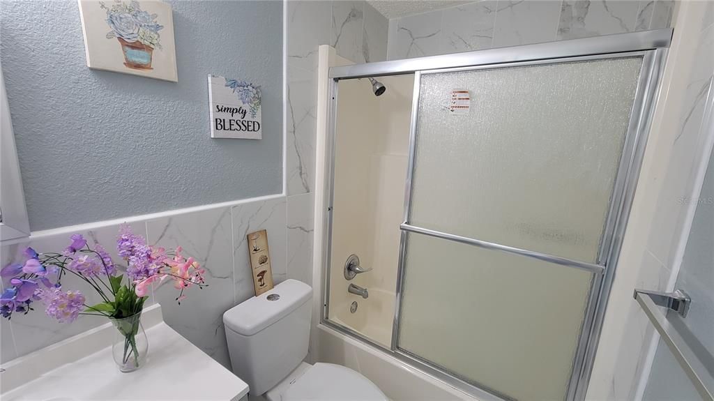 For Rent: $2,099 (3 beds, 2 baths, 852 Square Feet)