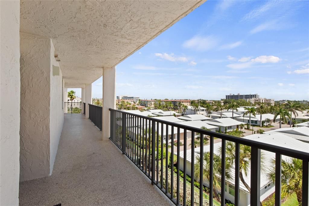For Sale: $1,170,000 (2 beds, 0 baths, 1263 Square Feet)
