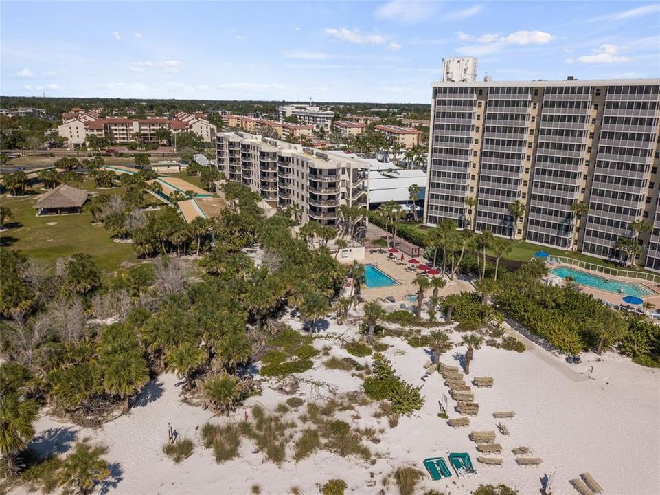 For Sale: $1,170,000 (2 beds, 0 baths, 1263 Square Feet)
