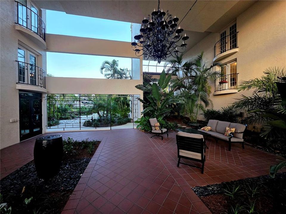 For Sale: $1,170,000 (2 beds, 0 baths, 1263 Square Feet)
